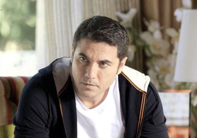 احمد عز