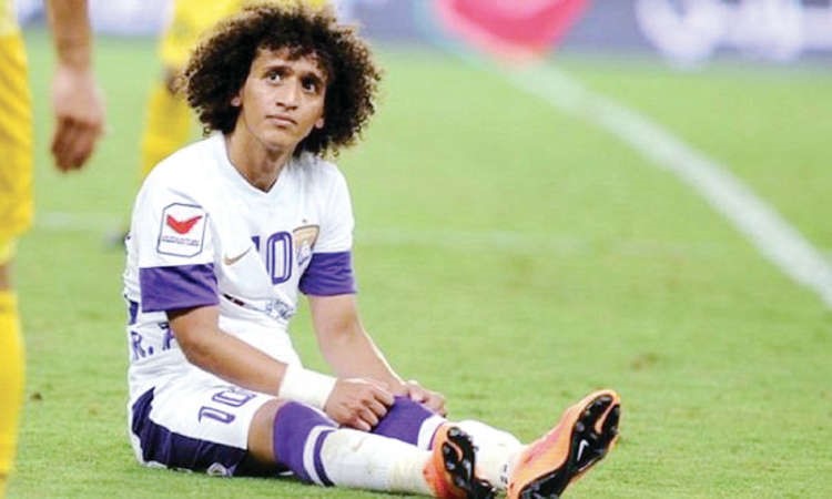 عمر عبدالرحمن لم يتمكن من قيادة فريقه العين لانتصار جديد