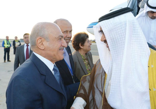 محمد ابو الحسن في استقبال سمو الشيخ جابر المبارك