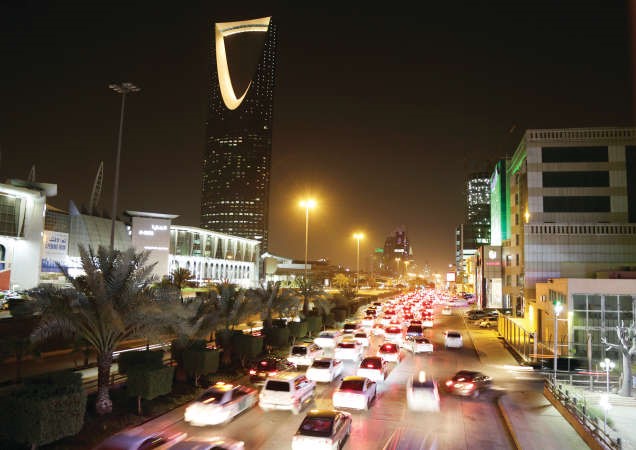 السعودية تسحب 70 مليار دولار من استثماراتها في صناديق عالمية