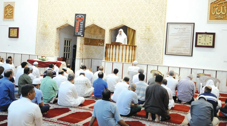 خطبة ما قبل الصلاة﻿