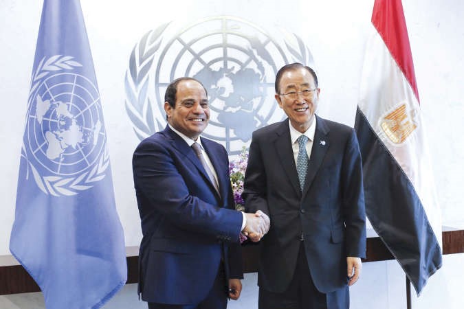 الرئيس المصري عبد الفتاح السيسي مع الامين العام للامم المتحدة بان كي مون رويترز