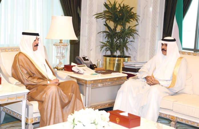سمو نائب الامير وولي العهد الشيخ نواف الاحمد مستقبلا الشيخ محمد الخالد ﻿