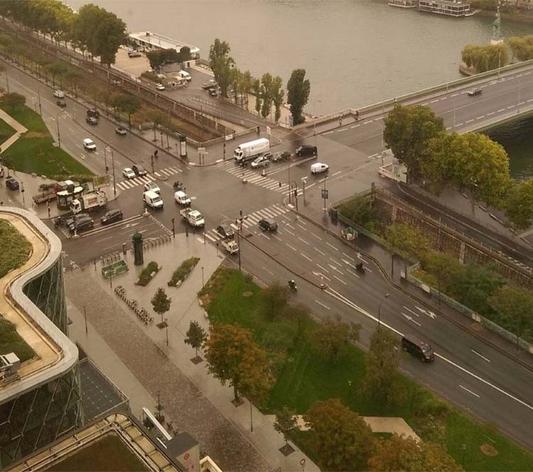 بالصور.. تجول مع نانسي عجرم وزوجها في رحلة أوروبية رومانسية