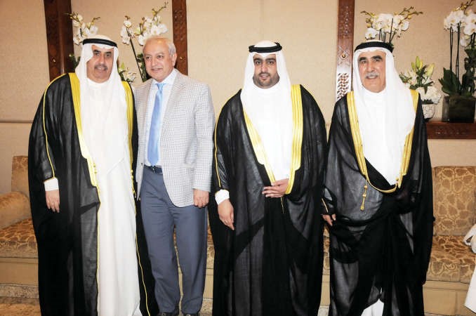 دبدر العيسى مهنئا