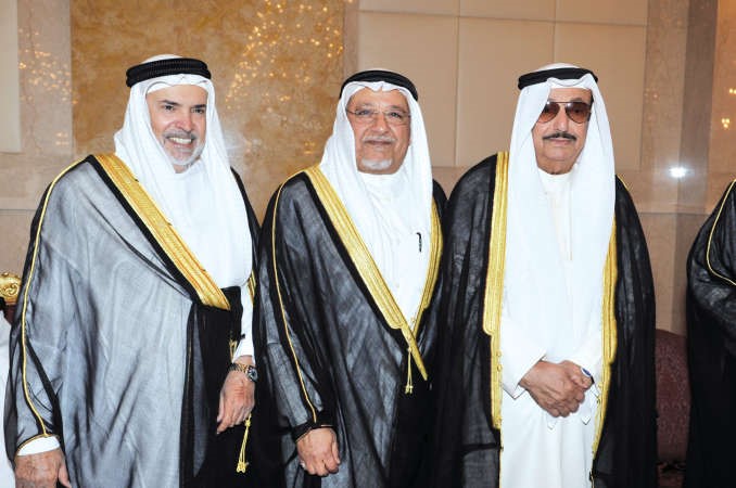 الشيخ علي الجراح وسفير البحرين الشيخ خليفة بن حمد