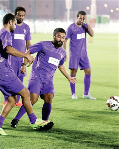 اليوم المنتخب يخوض اول تدريباته في الدوحة على ملاعب اسباير