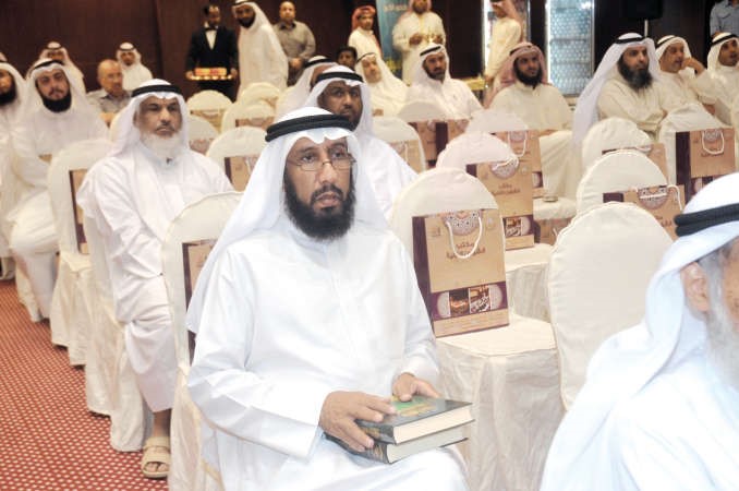 خالد الخراز في مقدمة الحضورمحمد هاشم