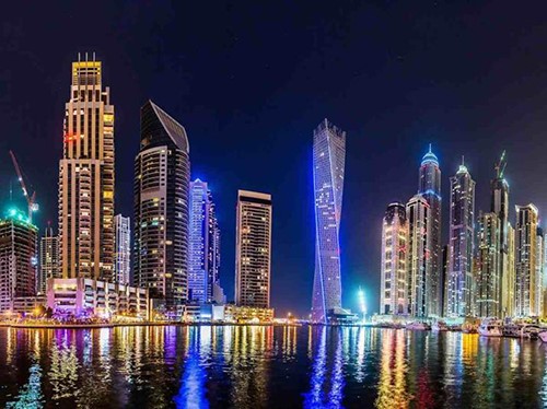 10 دبي – الاماراتمتوسط تكلفة الاقامة في الليلة الواحدة 790 دولارا