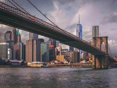 2 نيويورك – الولايات المتحدةمتوسط تكلفة الاقامة في الليلة الواحدة 1030 دولارا