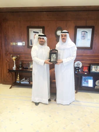 الشيخ سلمان الحمود مستقبلا المخرج صادق بهبهاني