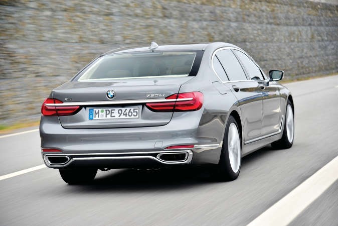 BMW الفئة السابعة على عرش الفخامة مجدداً