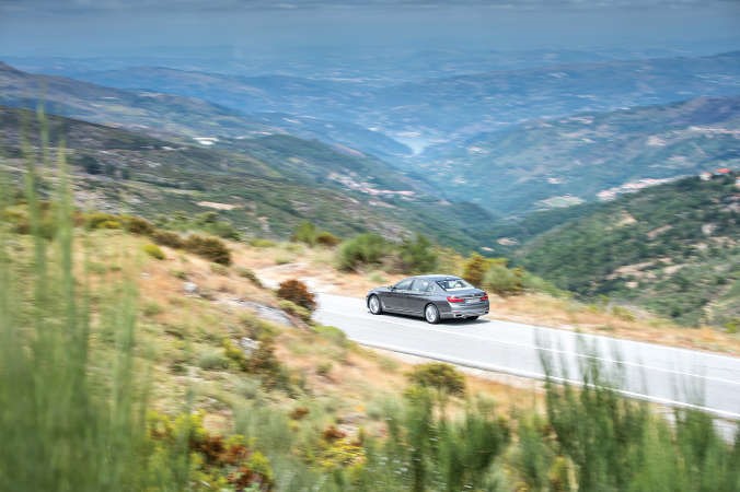 BMW الفئة السابعة على عرش الفخامة مجدداً