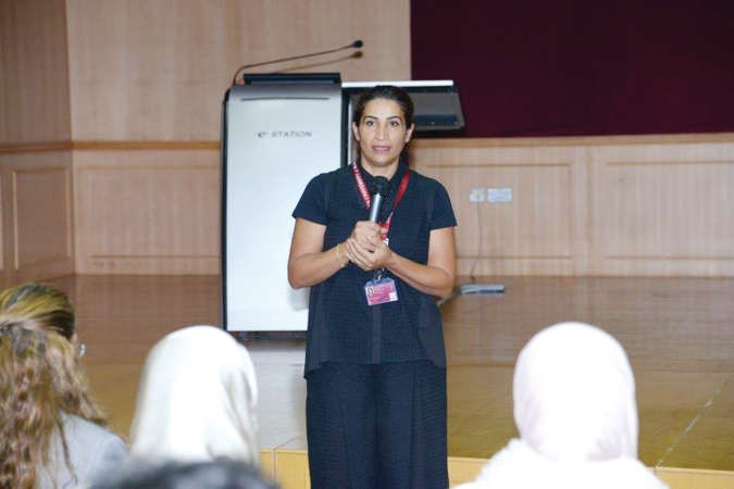 نائب رئيس الجامعة لشؤون القبول والعلاقات العامة امل البنعلي ﻿