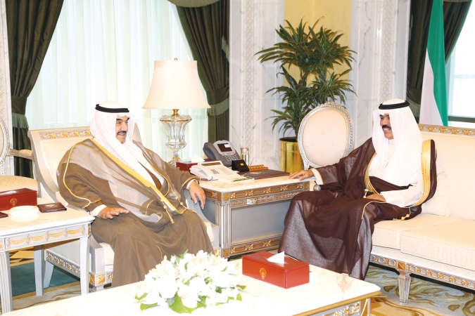 سمو نائب الامير وولي العهد الشيخ نواف الاحمد مستقبلا سمو الشيخ ناصر المحمد﻿