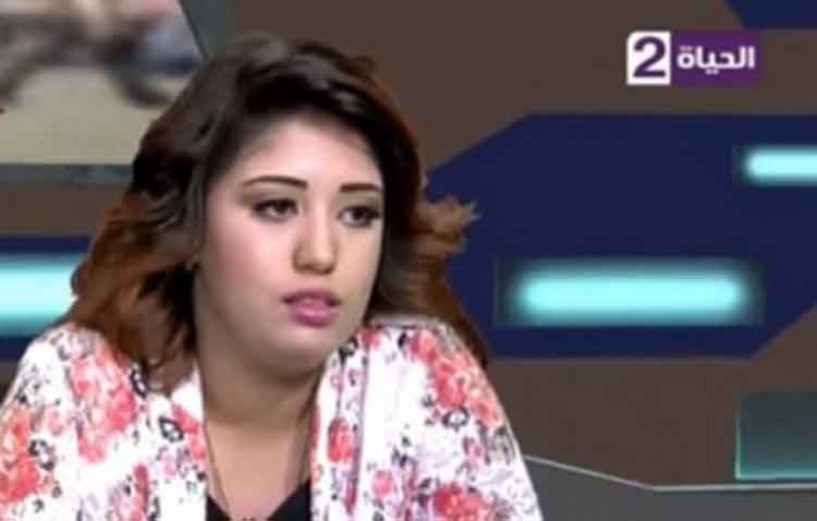بالفيديو.. راقصة مصرية تعلن «توبتها» على الهواء: «أنا خايفة من ربنا»