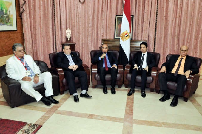 دنبيل بهجت ودسليمان مصطفى ودسيد القاضي ودمحمود مغربي ودحسين اباظة احمد علي