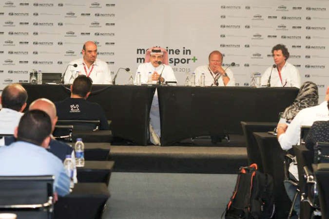 العطية متحدثا في الدورة ﻿