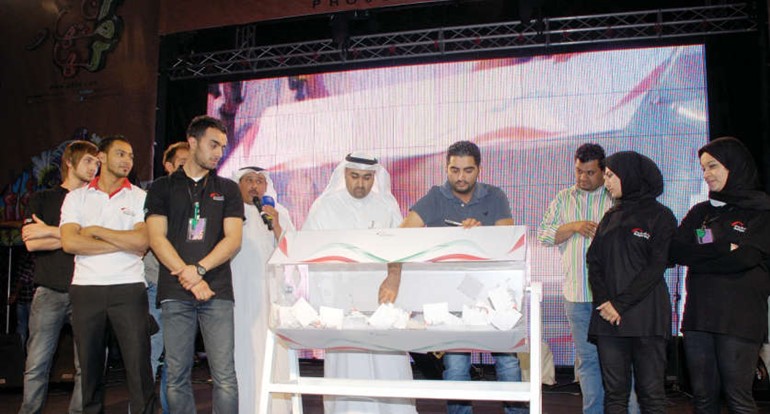 «التجارة» تجري سحوبات الشركات عبر حاسوبها لمنع التلاعب في نتائج الفائزين