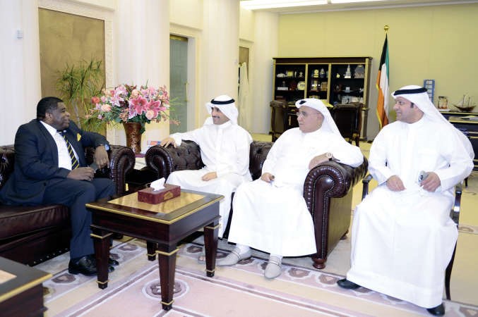 رئيس مجلس الامة مرزوق الغانم مستقبلا سكرتير عام الاتحاد البرلماني الدولي مارتن تشونغو نغ بحضور نبيل الفضل وفيصل الكندري