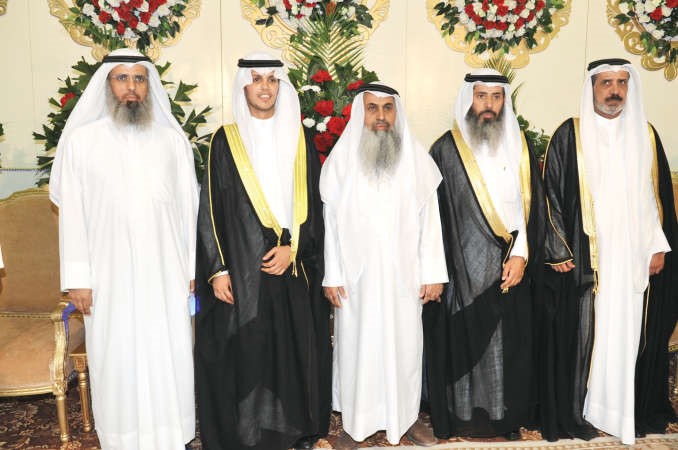سعود المرداس ونايف المرداس ومرداس الشمالي والمعرس عبدالعزيز المرداس ودخالد المرداس
﻿