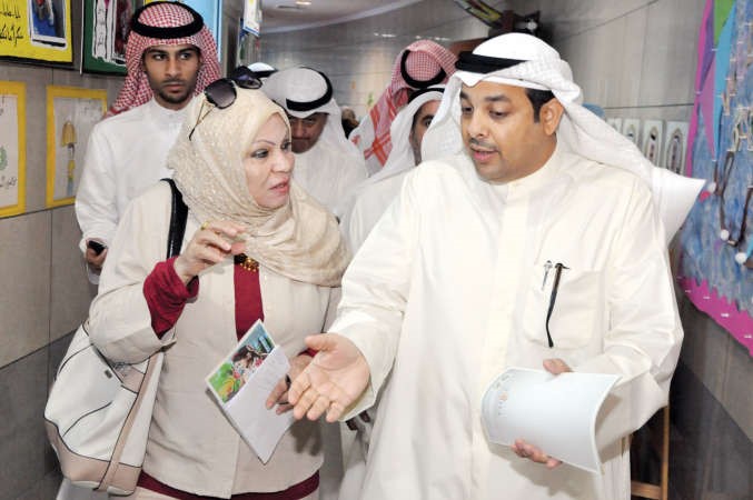 يعقوب الصانع متحدثا للزميلة ليلى الشافعي﻿