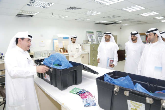 اعضاء النيابة العامة يستمعون الى شرح حول تقنيات متقدمة في الادلة ﻿