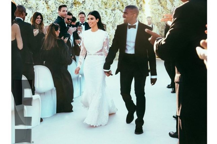 نجمة تلفزيون الواقع Kim Kardashian وKanye West في زفافهما
