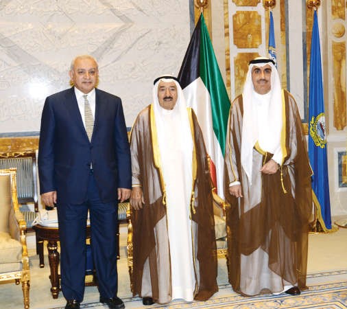 صاحب السمو الامير مستقبلا دبدر العيسى ودحسين الانصاري 