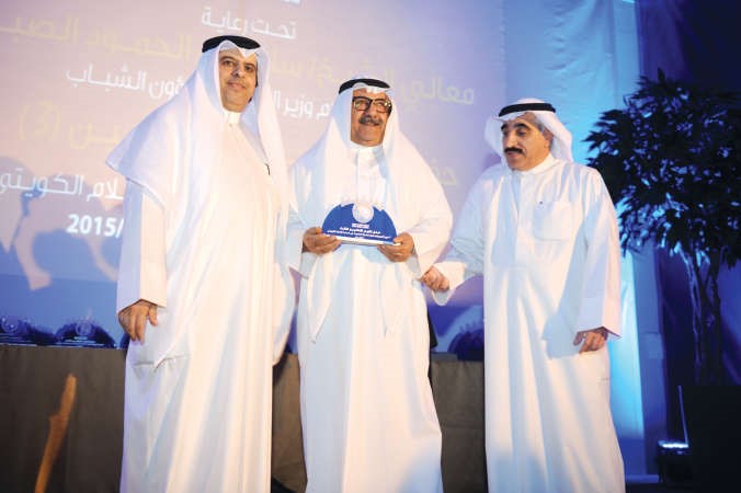 الاعلامي عادل العبدالجادر مكرما﻿