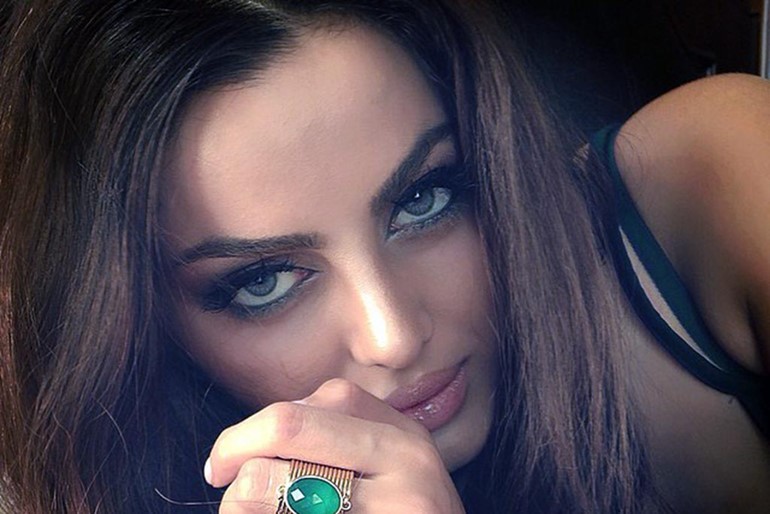 بالصور.. مريم حسين هل تشبه اجمل نساء الارض في إطلالتها الجديدة؟