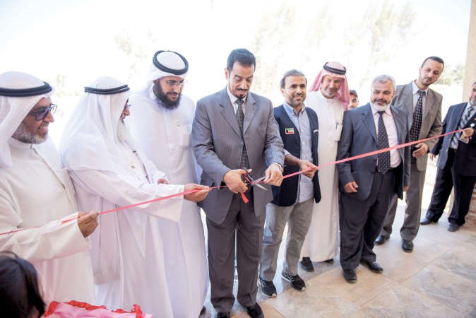 سفيرنا في الاردن دحمد الدعيج يقص الشريط ايذانا بافتتاح المشروع التنموي
﻿