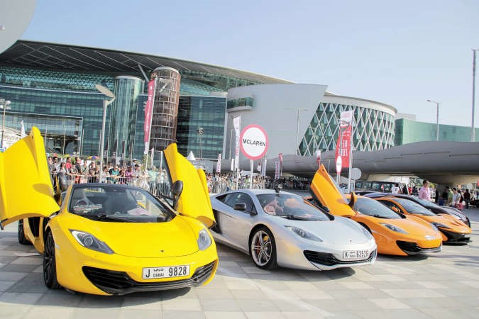 انطلاق «موكب دبي الاستعراضي» للسيارات 10 نوفمبر