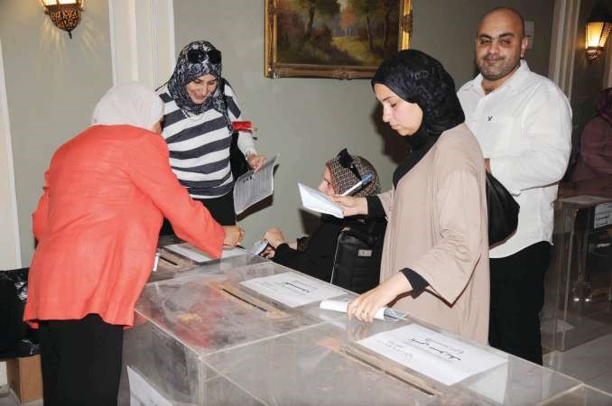 جانب من تصويت المصريين في انتخابات برلمان مصر 2015
