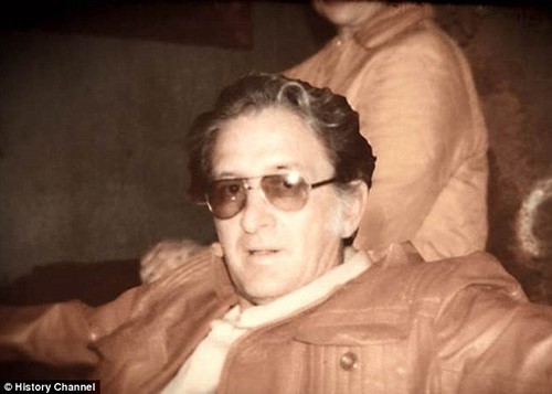 شاهد.. قصة الصورة التي كشفت بقاء سجينين غرقا منذ 50 عاماً على قيد الحياة