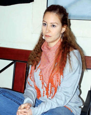 سر ظهور منة شلبي بحالة بائسة بعد خطبتها