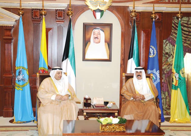 سمو ولي العهد الشيخ نواف الاحمد مستقبلا يعقوب الصانع﻿