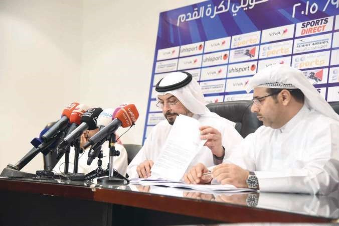 الشيخ د طلال الفهد في حديث مع وسائل الاعلام والى جانبه سهو السهو عادل اليعقوب