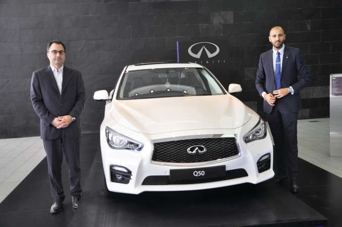 رامي الصالح مع مكرم خاطر مع انفينيتي Q50