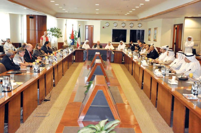جانب من زيارة وزير التجارة الخارجية والاستثمار الاجنبي لجمهورية كوبا مع اعضاء غرفة التجارة والصناعة احمد علي
