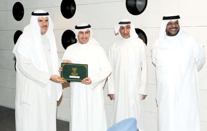 تكريم لاعب المنتخب الاسبق علي مروي﻿