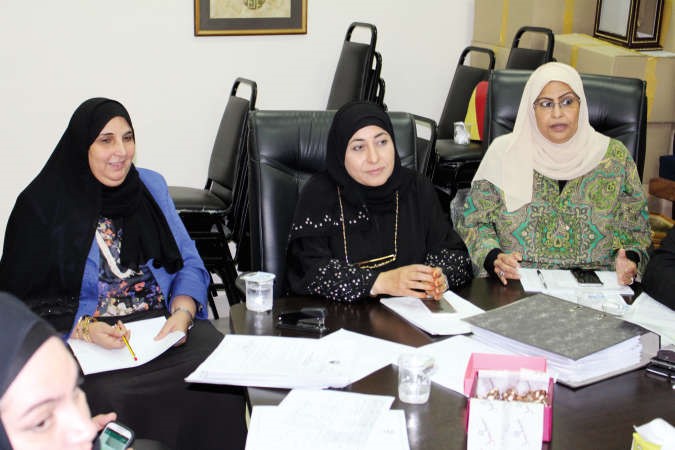 نورة الحطاب وشيخة الكوح خلال الاجتماع