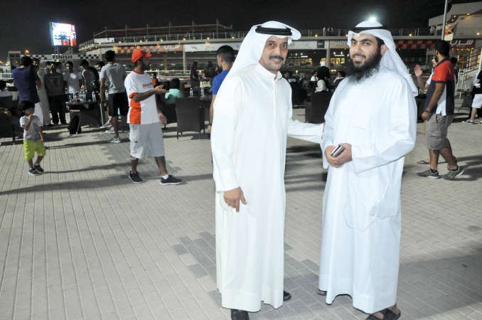 صلاحبن عيدان متحدثا للزميل ثامر السليم