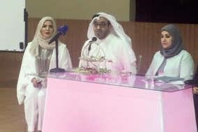 عادل الراشد متحدثا في الحلقة النقاشية﻿