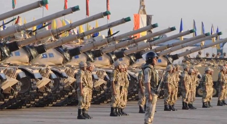 الجيش المصري: قتل 20 مسلحاً وإصابة 12 آخرين في مداهمات شمال سيناء