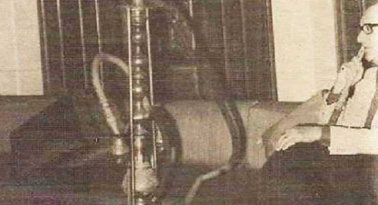 بالصور.. 15 فناناّ «الشيشة عندهم مزاج»