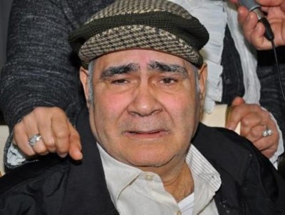 بالفيديو.. ابنه "سيد زيان" تشكر "أشرف ذكي" على علاج والدها