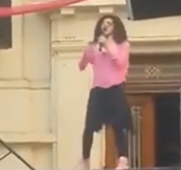بالفيديو.. انتقادات لابنة محمد صبحي بعد وصلة رقص مثيرة وجريئة... شاهد كيف كان ردها!