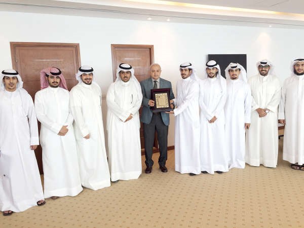 دبدر العيسى متوسطا رئيس ووفد الاتحاد﻿