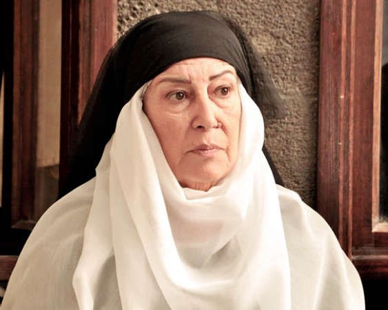 منى واصف